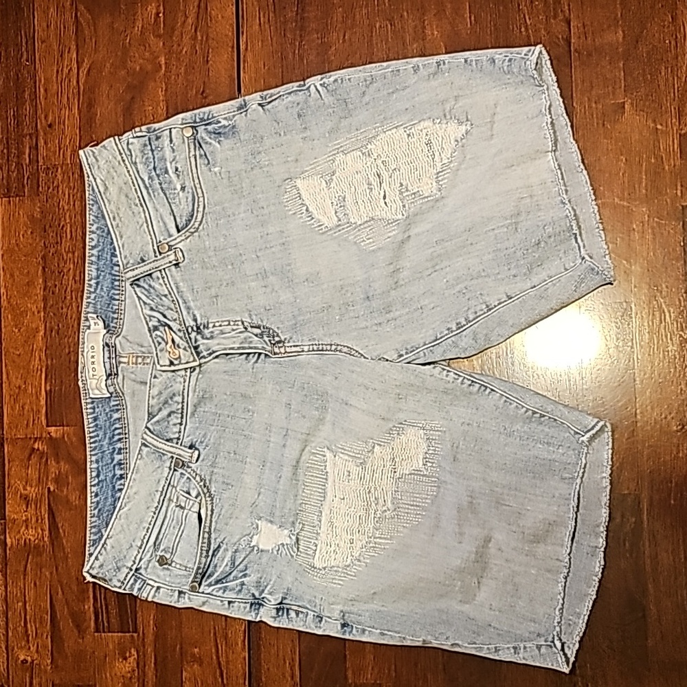 Torrid light denim distressed shorts